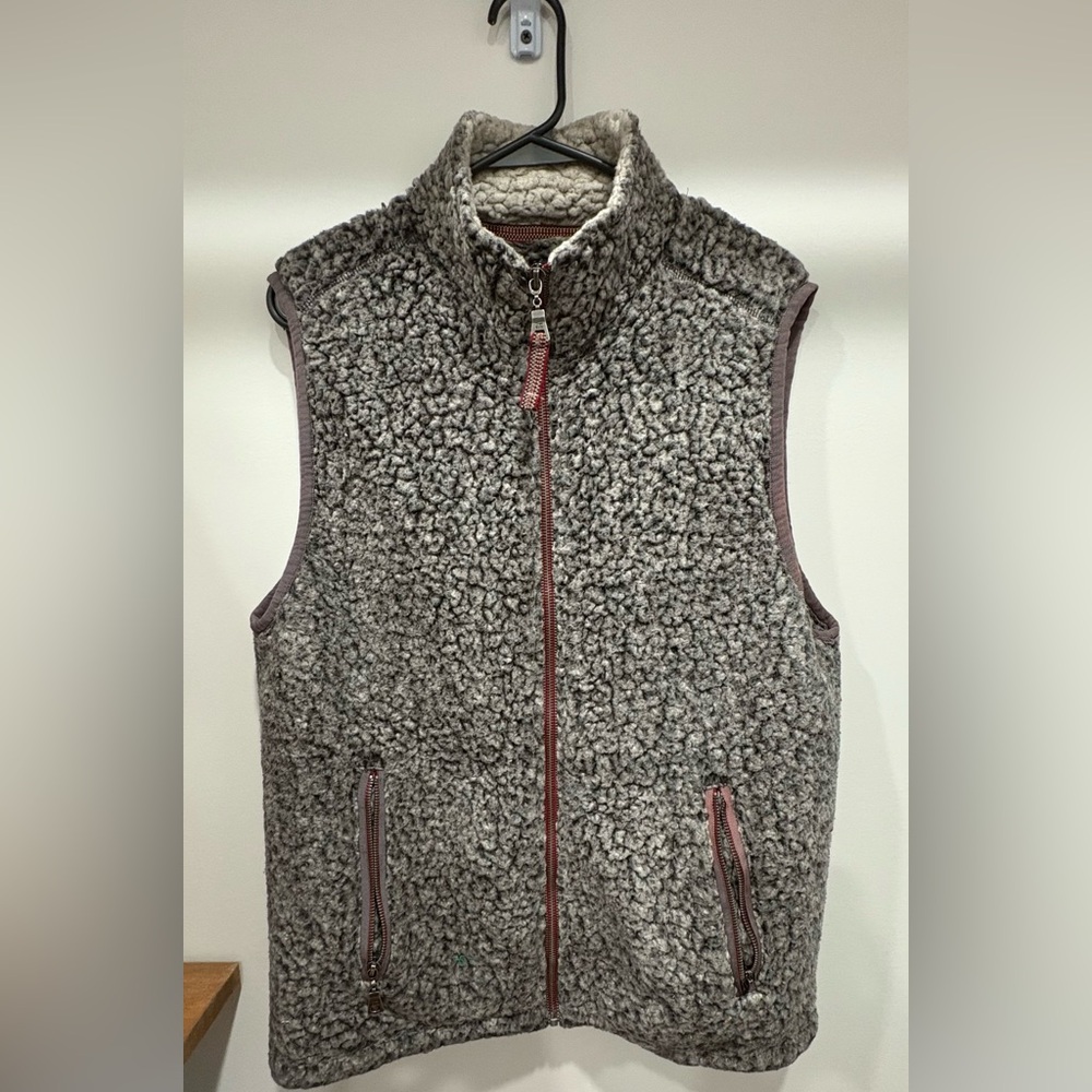TRUE GRIT Frosty Tipped Vest - Color: Charcoal - Size M